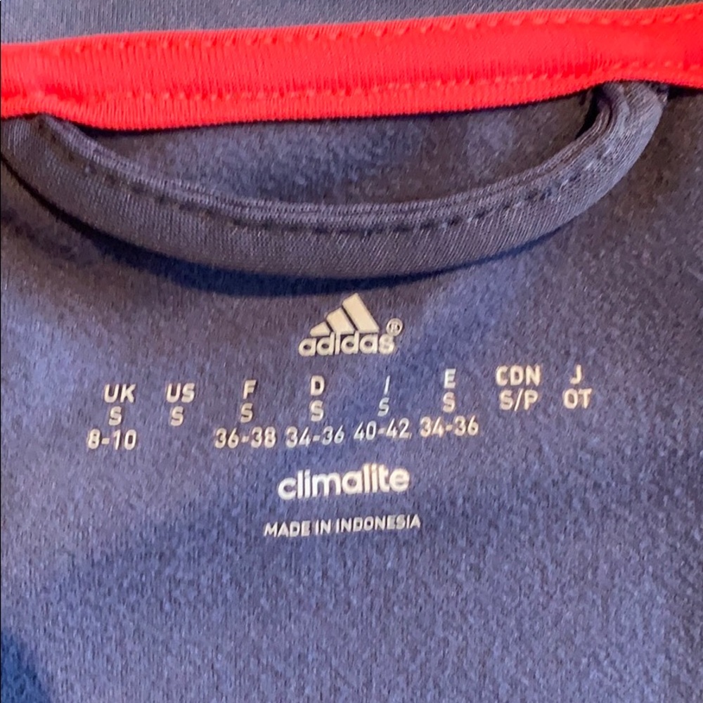 Sweater - Picture 4 of 4